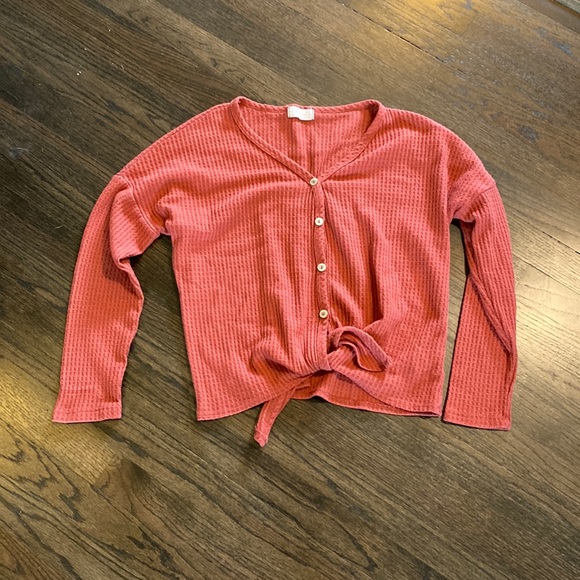 Altar'd State Tops - Altar’d State Pink Coral Long Shirt Crop Tie Shirt XS EUC Waffle Fabric Soft